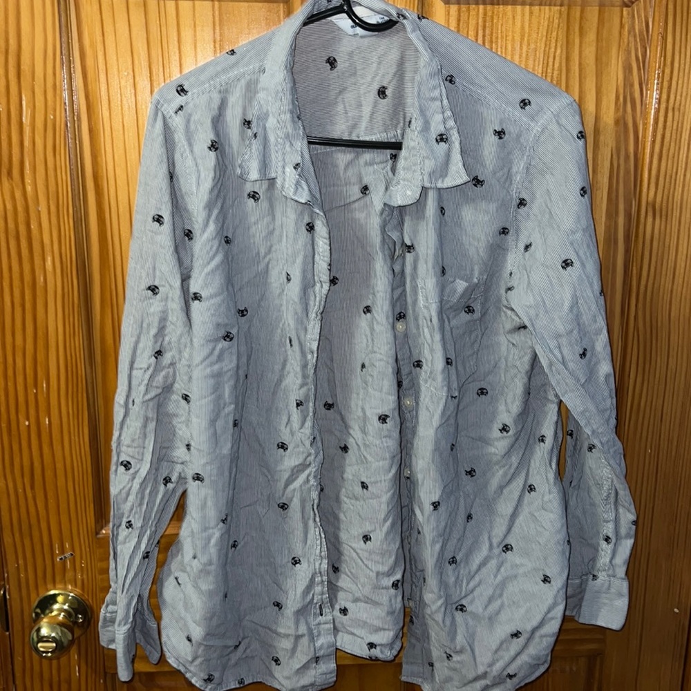 Old Navy Button Down White and Grey Shirt with Cats Size XL